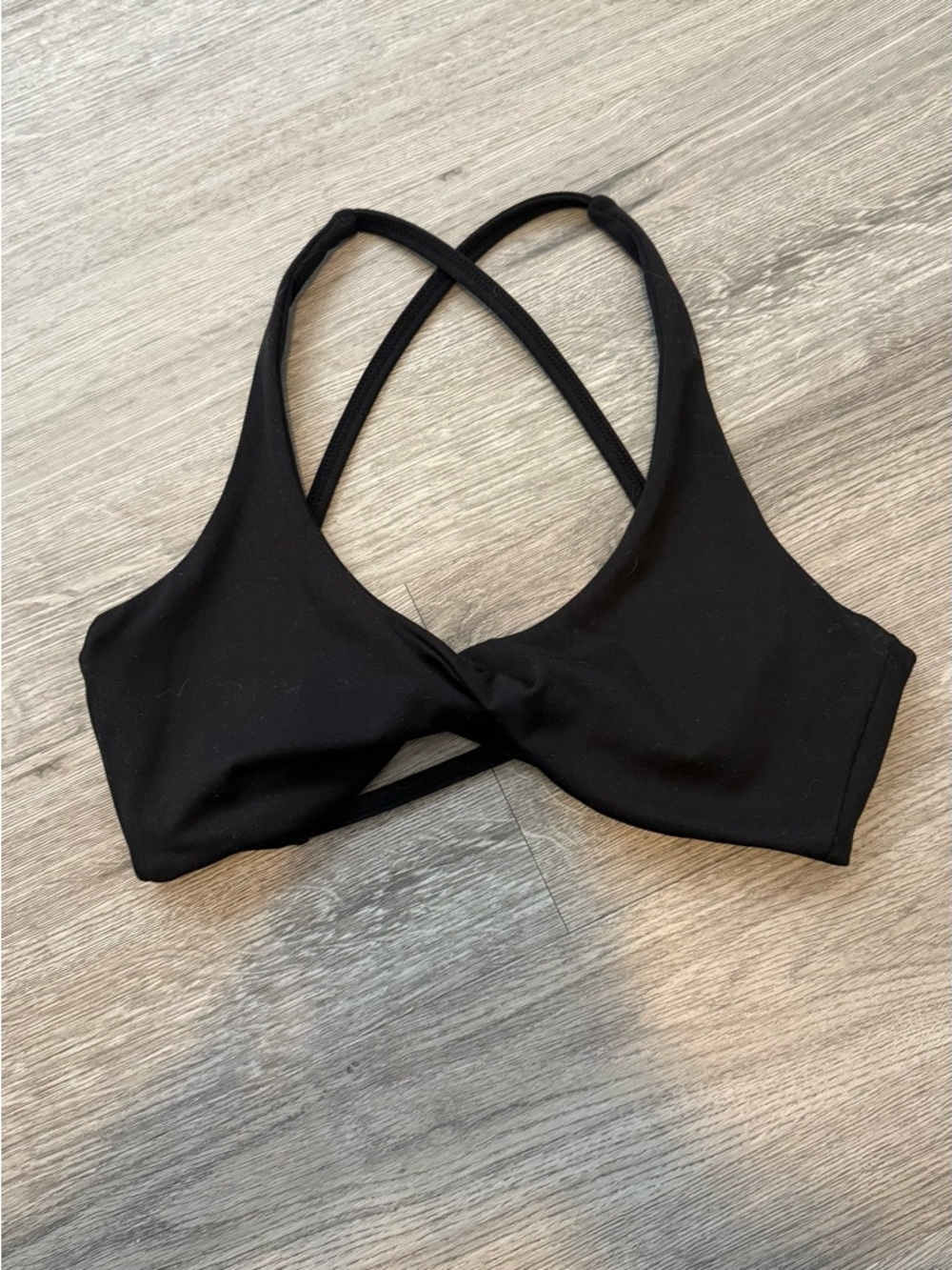 ELITE ELEVEN TWIST FRONT SPORTS BRA- SMALL